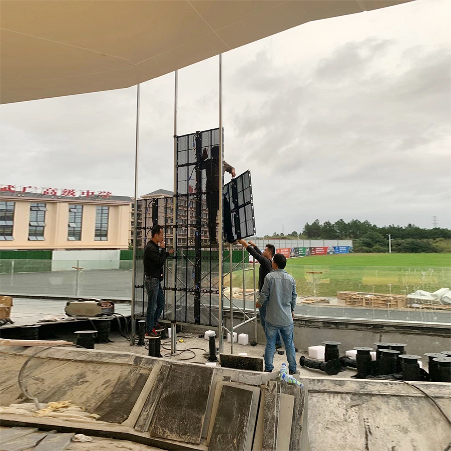 LED户外防水透明屏